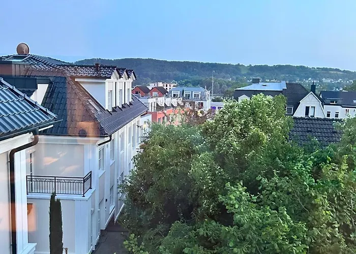 Luxus-appartments Neben Rhein & Reben 莱茵河畔的巴特霍内夫